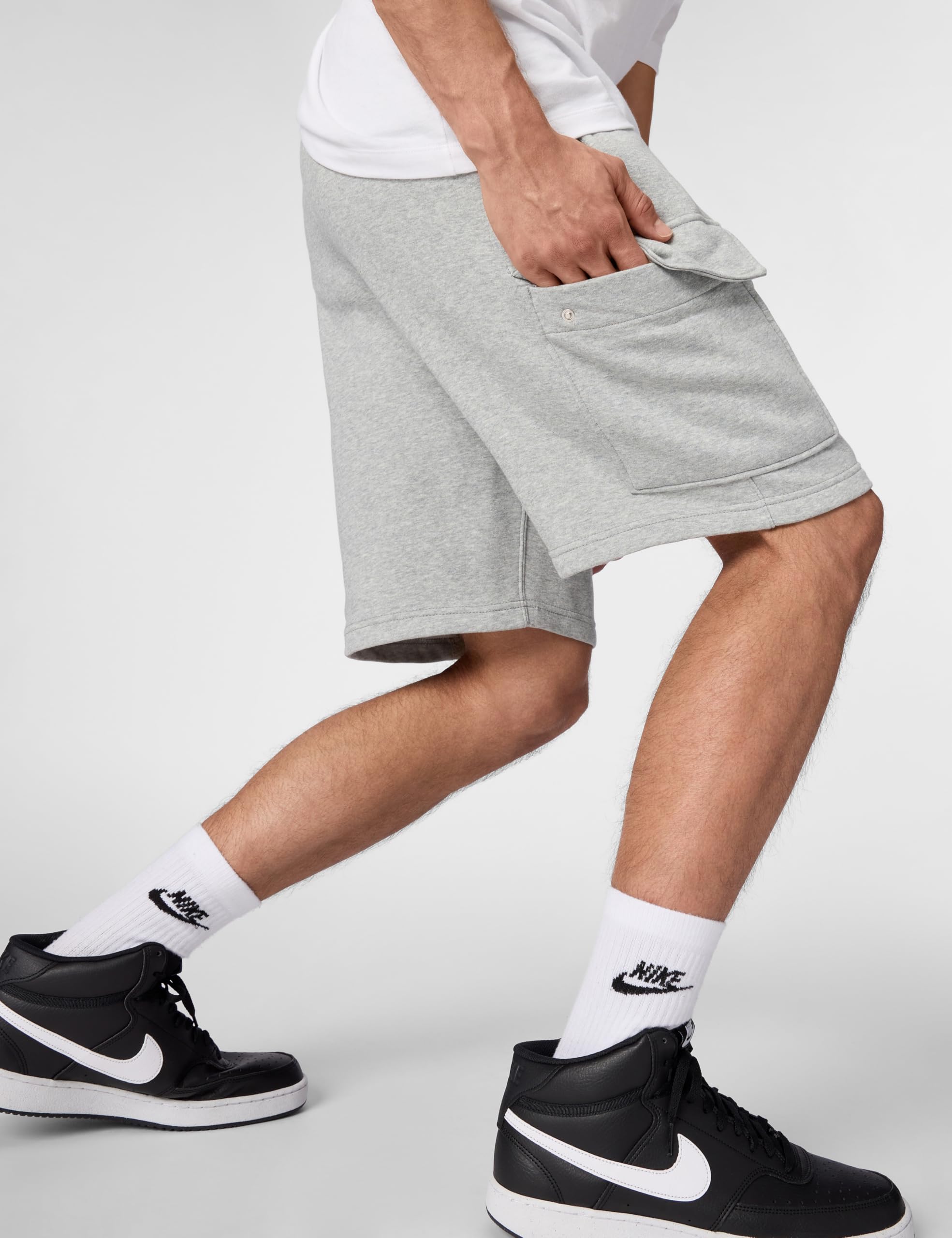 Nike - Nike Club Cargo-Shorts aus Angerautem Fleece (Herren), Pantaloncini Cargo in Pile Felpato (Uomo) Uomo