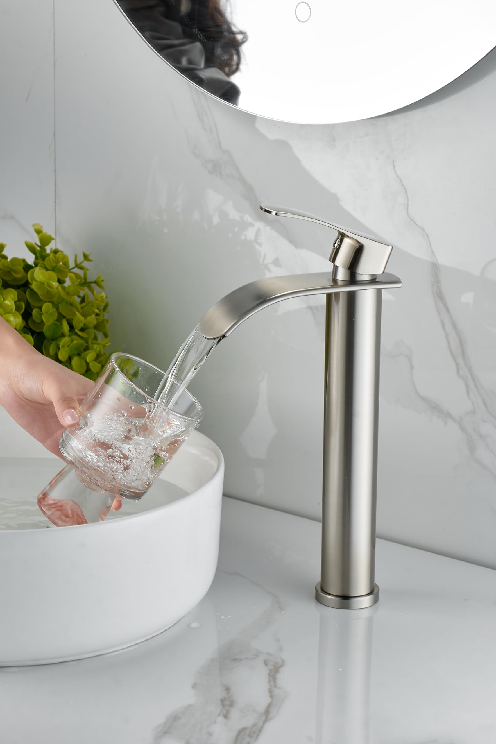 Waschtischarmatur Hoch : Wasserhahn Bad Wasserfall, Einhebel-Mischbatterie für Kaltes und Warmes, Gebürstetes Nickel