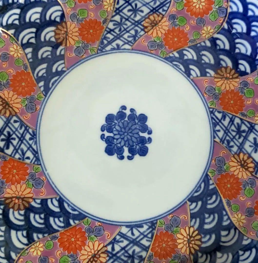 食器　祥瑞 古伊万里　手描き色絵　盛鉢　大皿　色絵金彩　希少　貴重　レア Amazon.co.jp: 有田焼 食器 祥瑞 古伊万里 手描き色絵 盛鉢 大皿 24cm