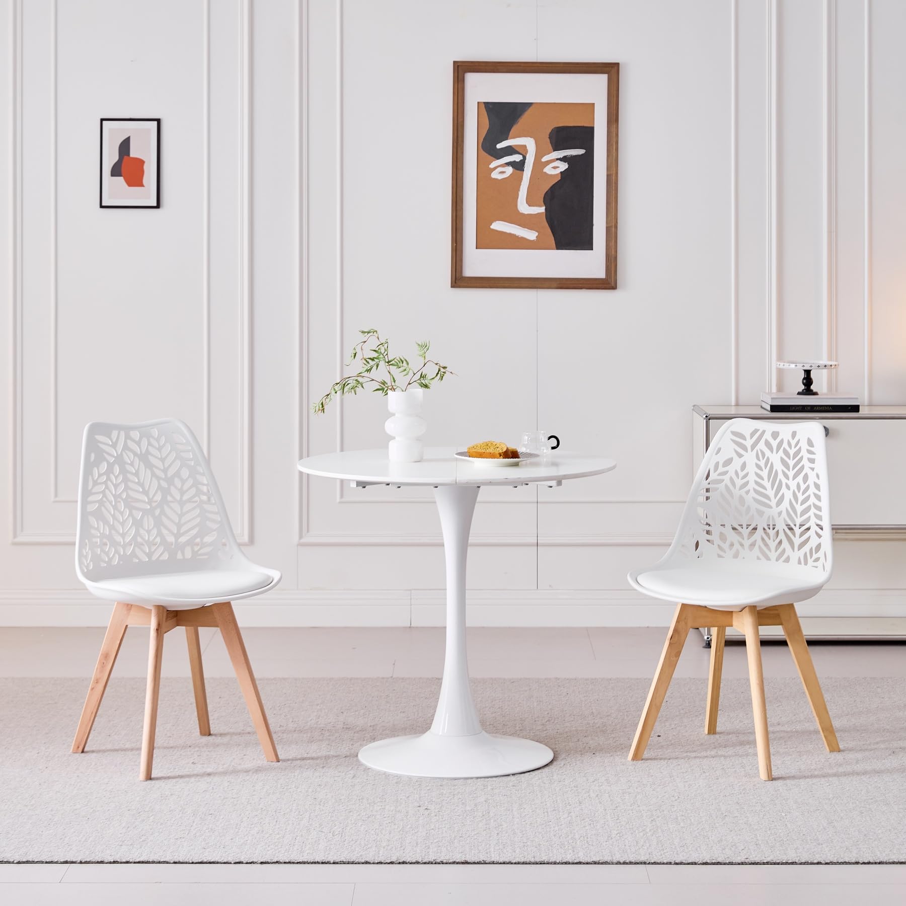 GrandCA HOME Juego de 4 sillas de Comedor de Estilo nórdico, Silla de Cocina tapizada, Silla de salón, Patas de Madera de Haya, Respaldo Calado, para Cocina, salón y Comedor - Blanco