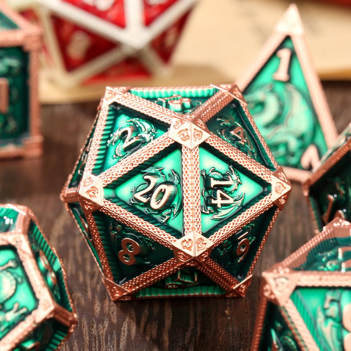 AncientDeer Set Di 7 Dadi In Metallo Cavo Con Drago Per D&D, Leggeri 61g, Con Custodia E Borsa, Per Giochi Di Ruolo (RPG, Pathfinder, Warhammer)