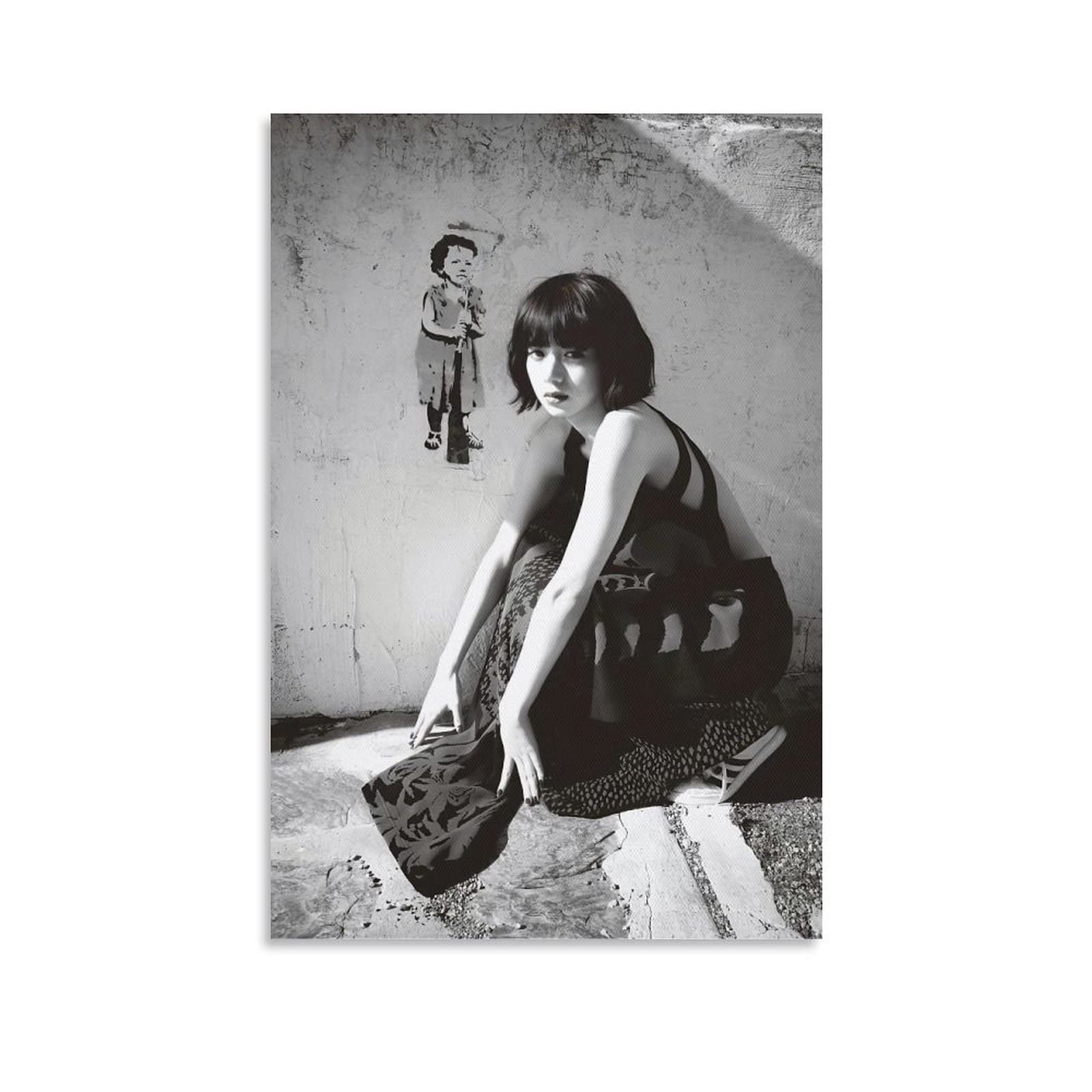 Amazon.co.jp: 池田エライザ 女優セクシー写真グラビアアイドル水着