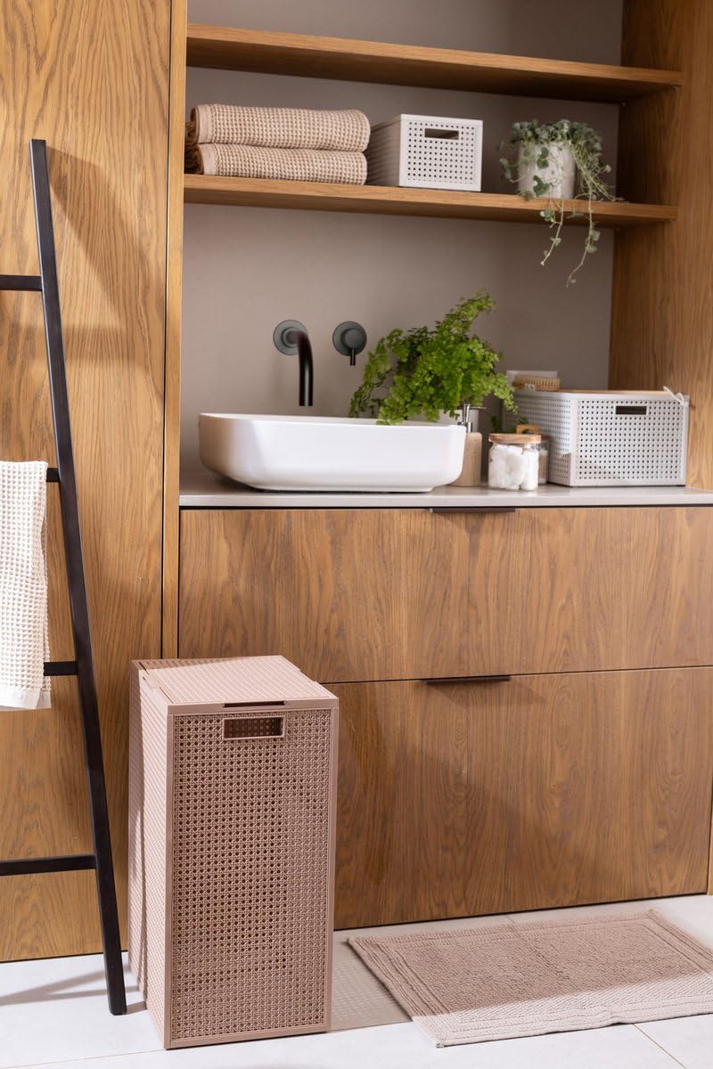 Curver Kaya Wäschekorb mit Deckel – 2er-Set – je 60 Liter – 38×29×58,5 cm – Warm Taupe – aus 70% recyceltem Kunststoff – mit Belüftung
