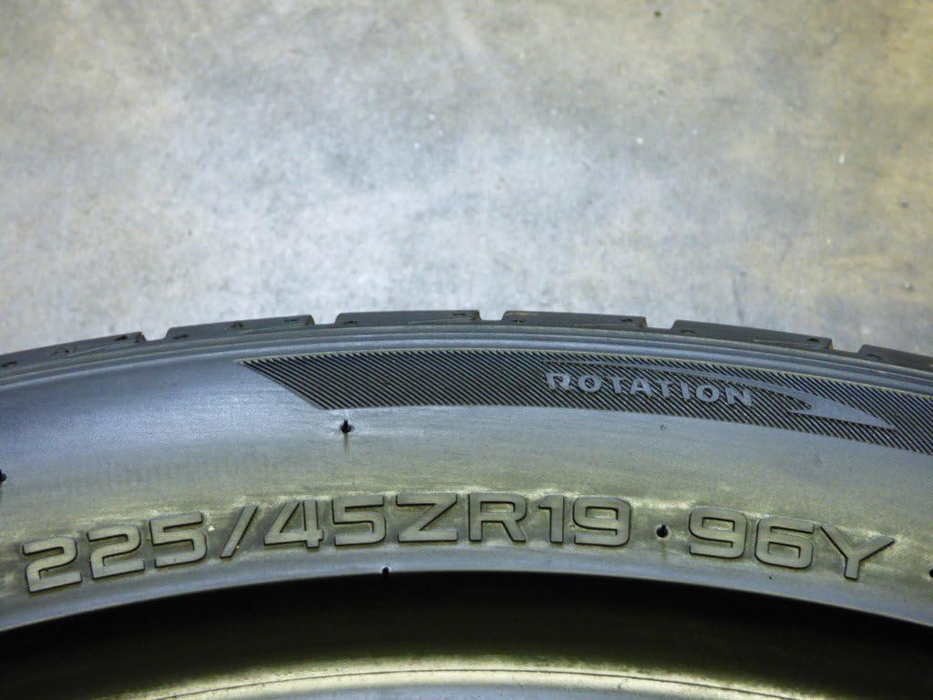 Hankook Ventus V12 evo 2 Radial Tire - 225/45R19 Y
