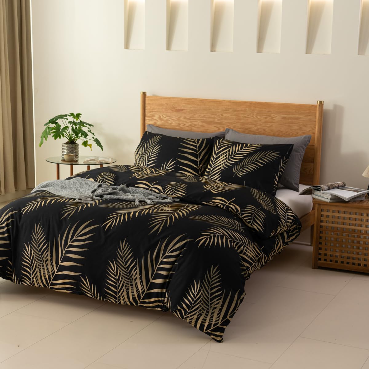 Housse de Couette 240x260 Feuilles de Palmier Tropicales Motif Or Noir Parure de Doux Microfibre Lit Linge de Lit 2 Personne Adulte avec Fermeture Éclair avec Taies d'oreiller 65x65 cm