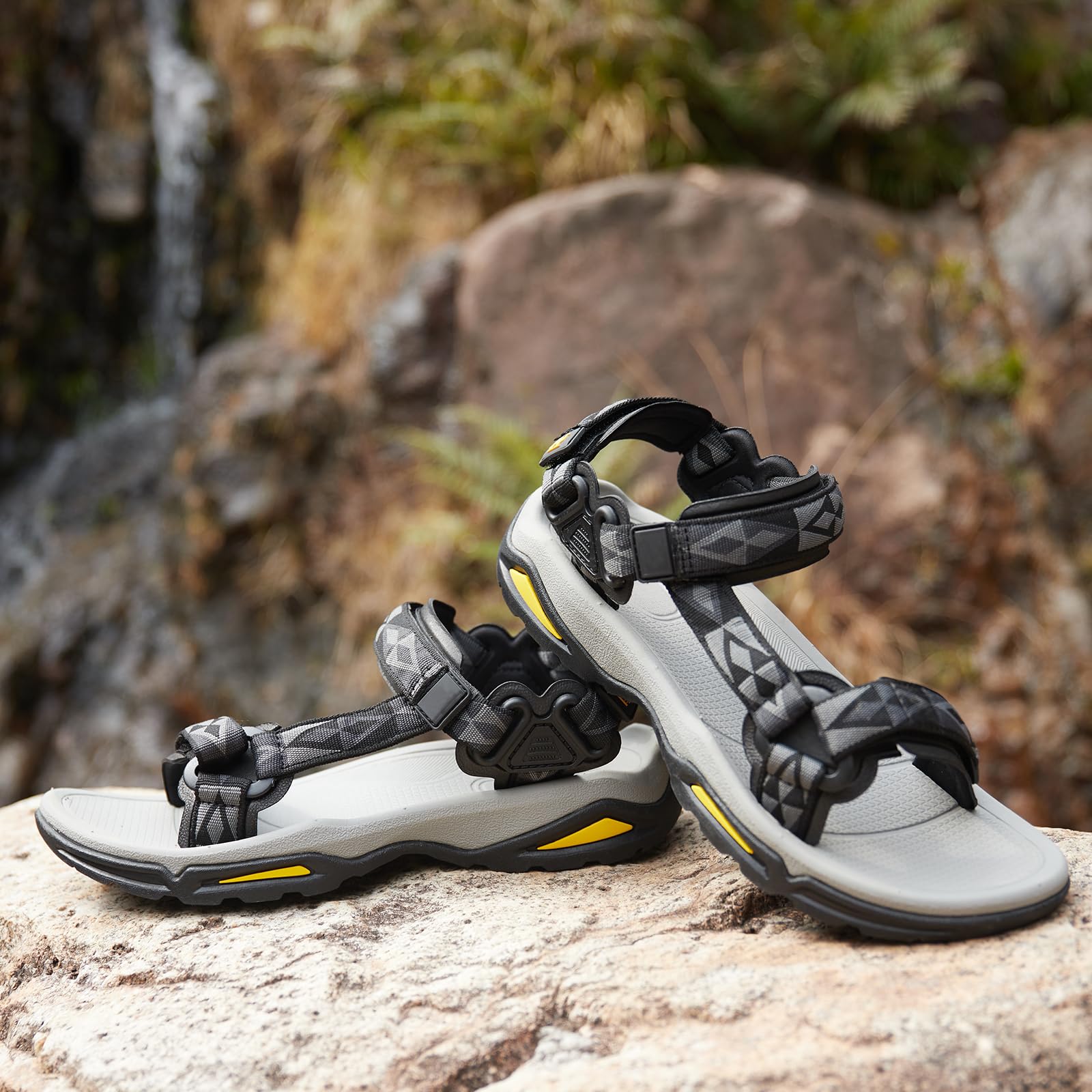 OutPro Sandales de randonnée pour femme - Sandales de sport - Sandales de trekking - Sandales aquatiques - Chaussures d'été plates respirantes - Pour trekking, randonnée et plein air
