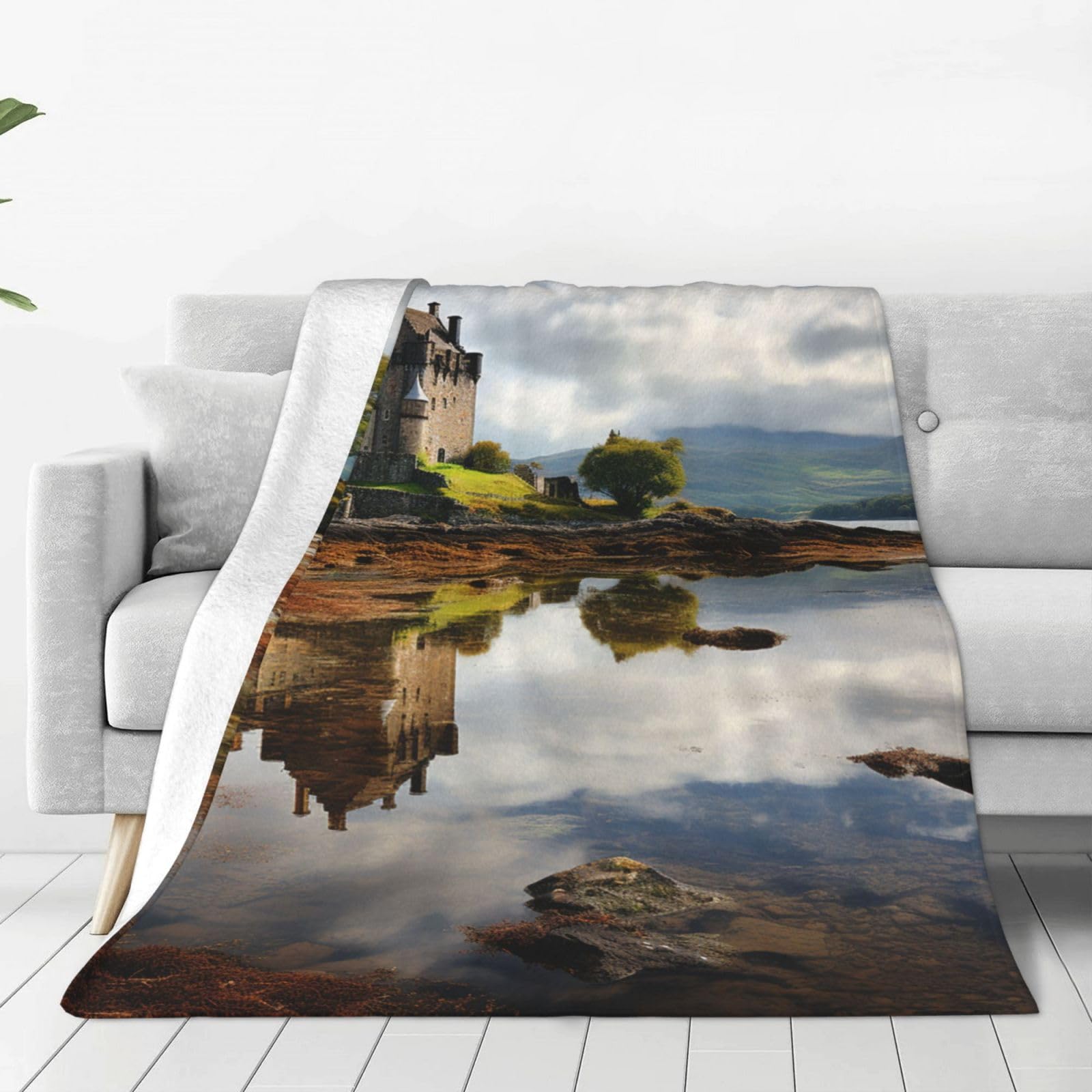 Couverture polaire douce Scotland Castle 152x127 cm pour lit et canapé