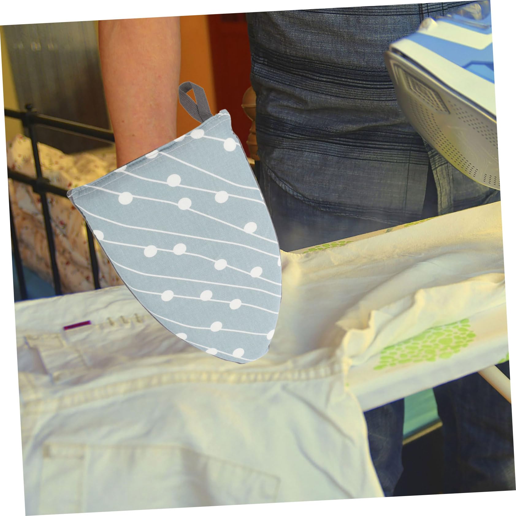 Happyyami Mini Ironing Board Hanging Rope Easy Storage for Home Use Garment Ironing Gloves