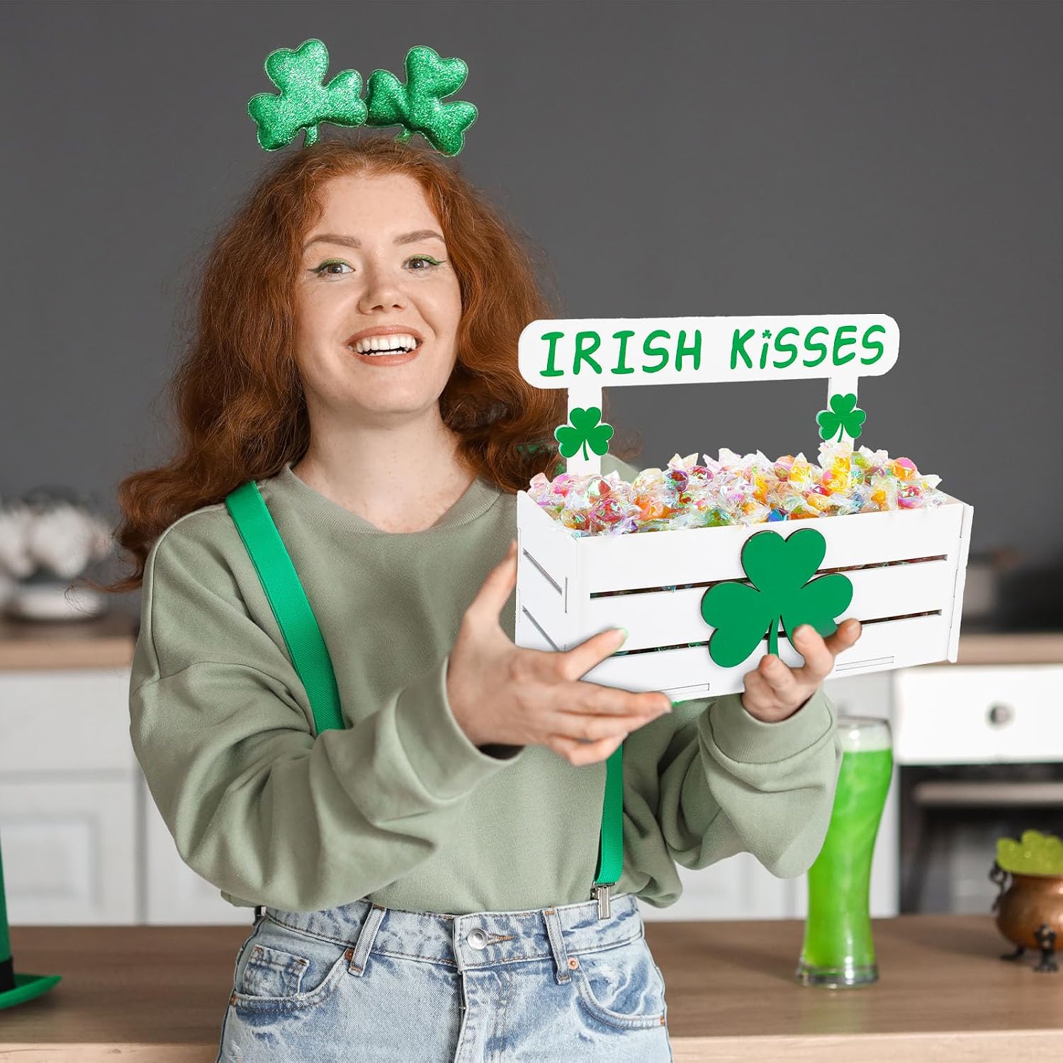 St. Patrick's Day Candy Bowl Wooden Candy Dish Holders Serving Dish Holders Wood Serving Bowl Tableware for Table Desk St. Patrick's Day Party House Decoration (Shamrock)