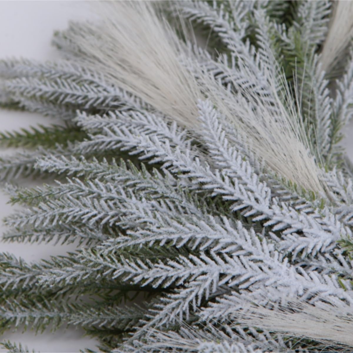 Winterkranz Dekokranz Künstlicher Weihnachtskranz for Drinnen Und Draußen, Weihnachtsdekoration, Girlande Adventskranz Christbaumschmuck(7 3/8)