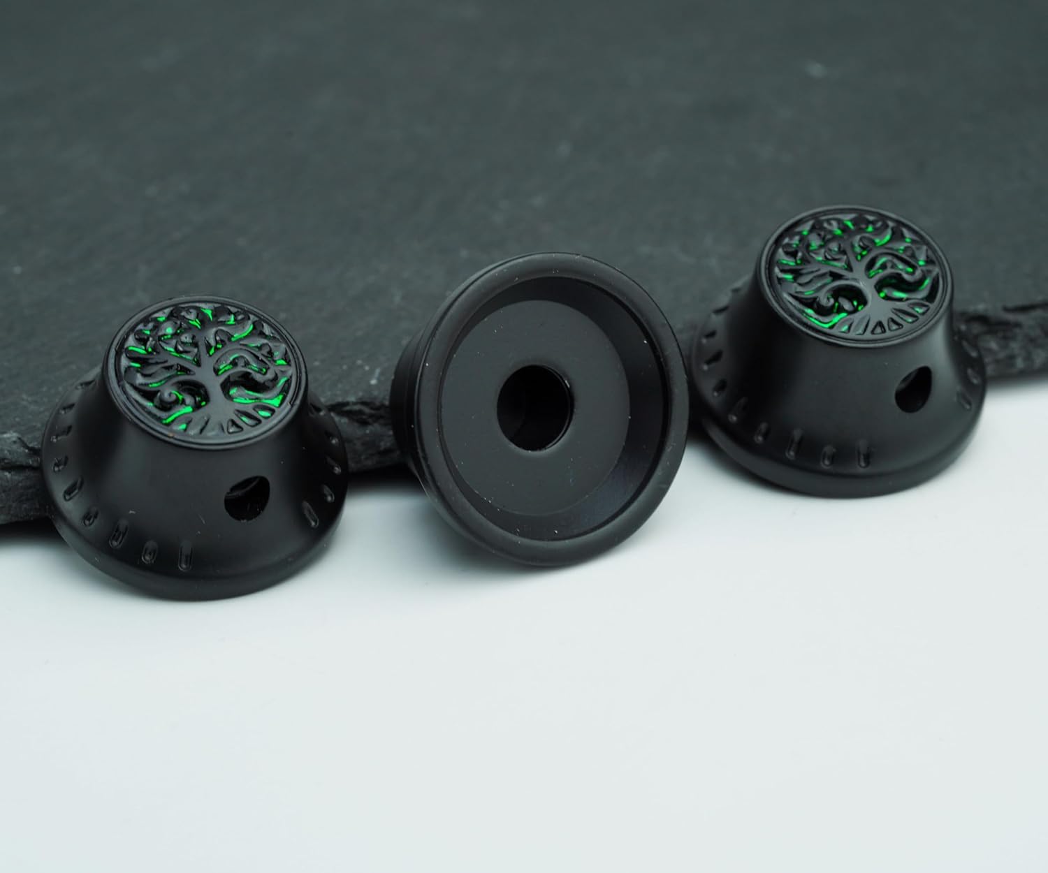 Guyker Top Hat Potentiometer Control Knobs Dia. 6.3mm Shaft Pots, 3PCS Zinc alloy Bell Speed Tone Volume Switch Knob with Tree Of Life Surface Replacement for Electric Guitar Bass, CKB033 Black