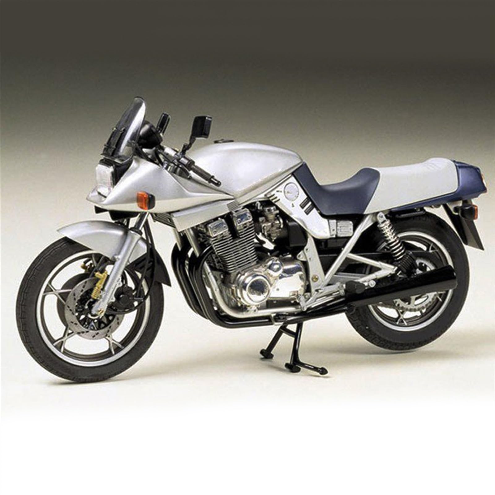 バイクプラモデルタミヤ1/12 スズキカタナフィギュア付き