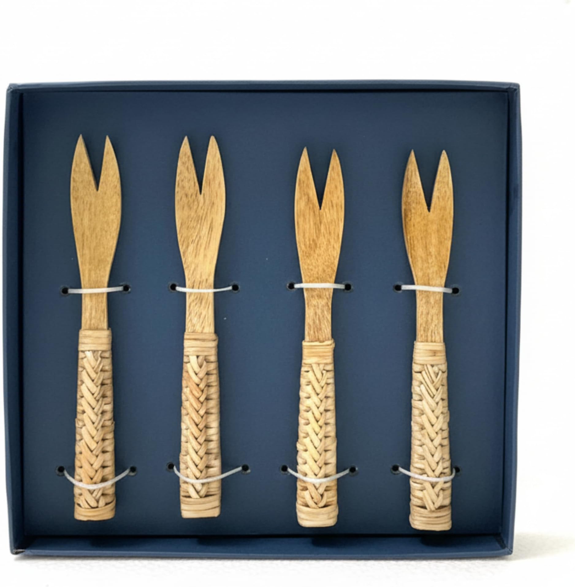 Natural Wooden Cocktail Fork Set of 4 – Handmade Bamboo Woven Appetizer Forks for Cheese, Fruit, Charcuterie Boards & Desserts – Reusable Mini Serving Picks