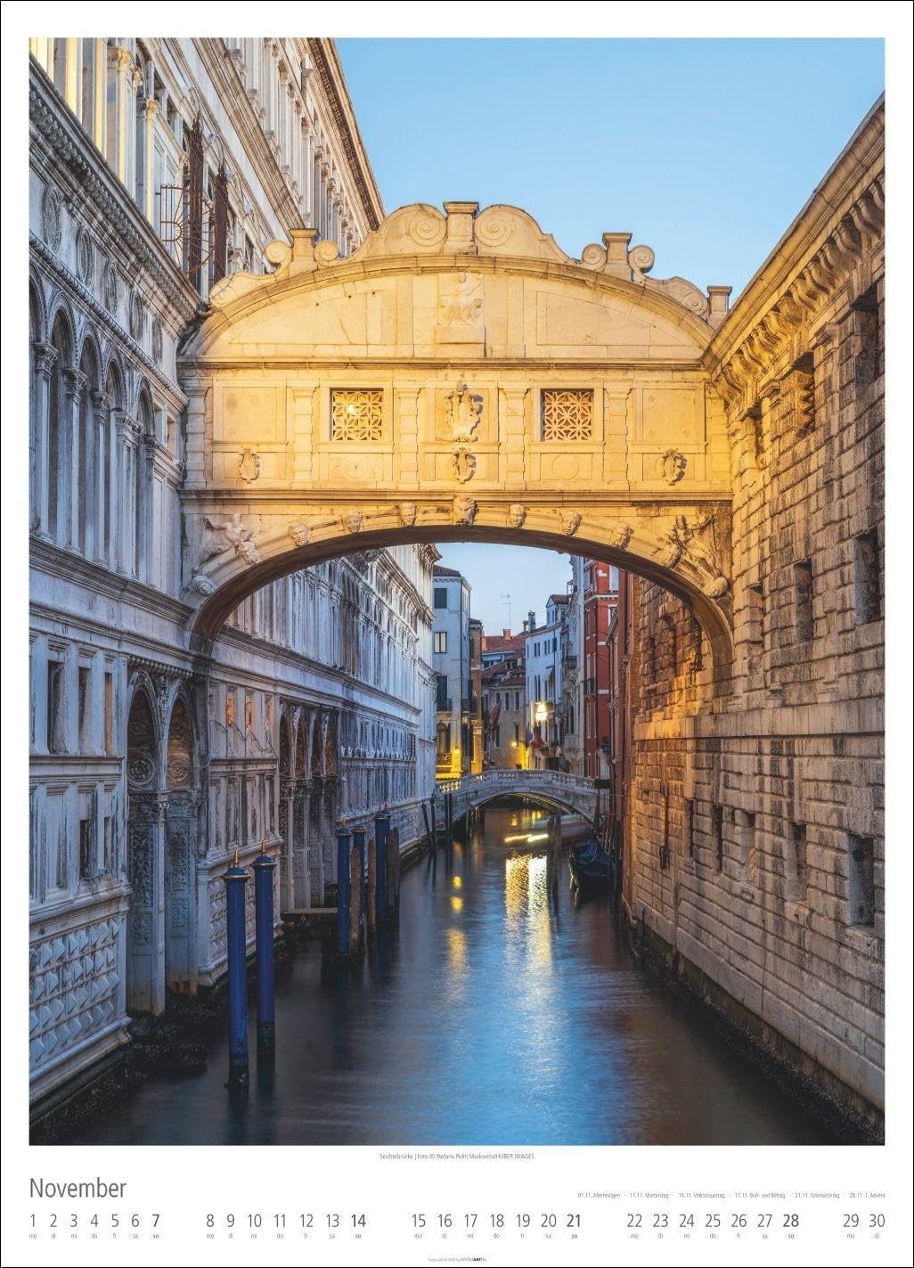 Venezia Kalender 2027 - La Serenissima: Die Lagunenstadt in Bildern: Wandkalender im Großformat mit Fotos namhafter Reisefotografen. Urlaubsflair für ... großen Fotokalender. 49x68 cm Hochformat.