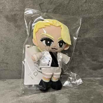 ラウール  フィギュア 61JoGSEFFPL._AC_UF350,