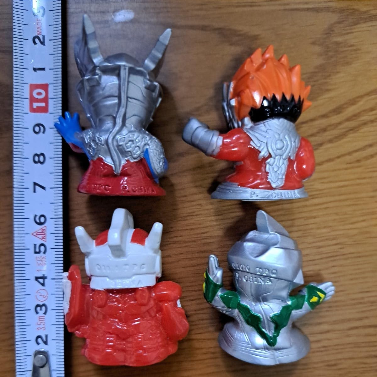ウルトラマンソフビ　ミラーナイトジャンポット Amazon.co.jp: ウルトラヒーローシリーズ ミラーナイト ジャンボット