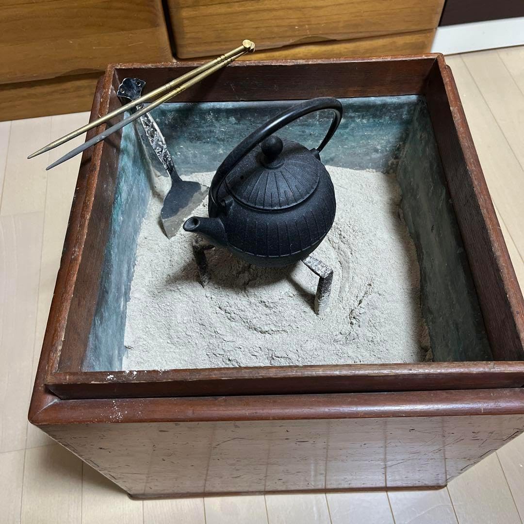 持ち運び簡単焼台囲炉裏 バーベキュー 焼肉 コンロ 折り畳式 BBQ大容量