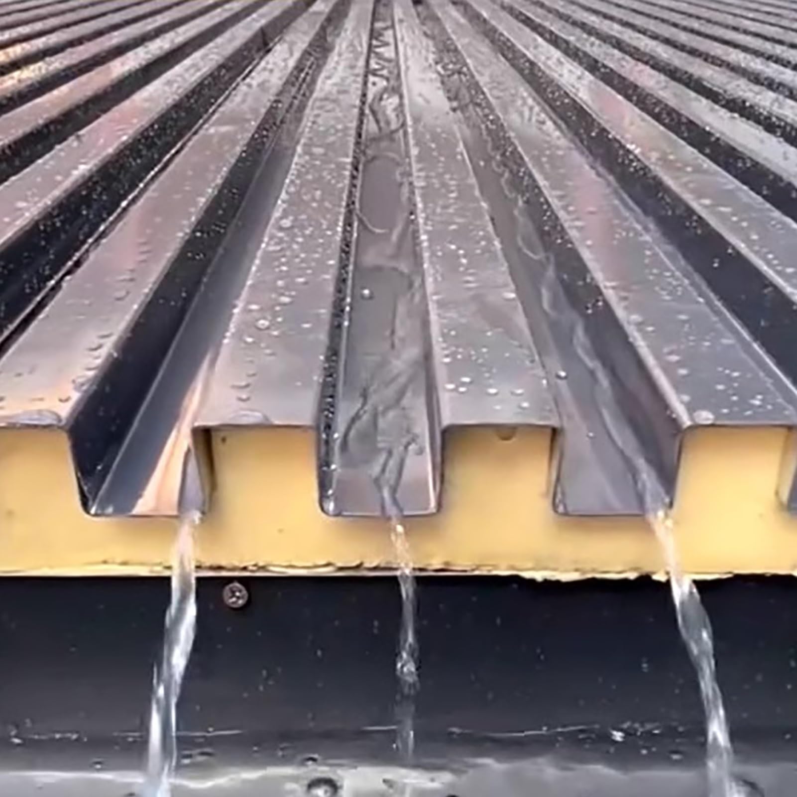 Chapa Tejado Cenador de Techo Rígido para Todo Clima para Pérgola de Patio Trasero, Paneles de Techo de Aluminio - Láminas de Techo Corrugado con Aislamiento, Tejas para Garajes y Solárium(5pc,L 1.6m(