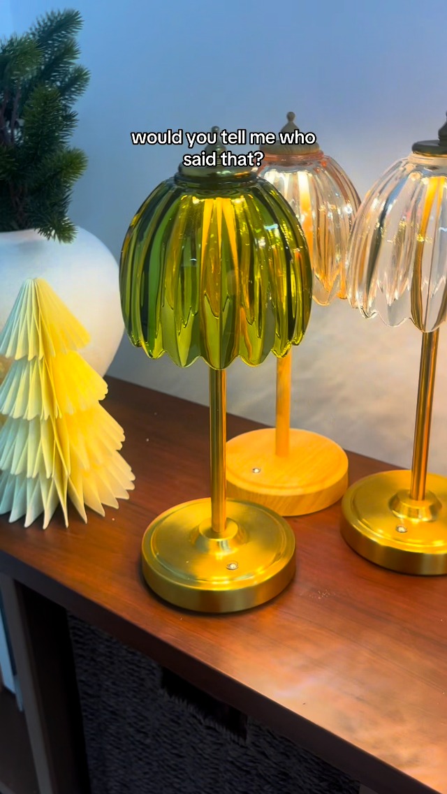 Image of Shenmoyl Tulip Table Lamp with 5000mAh Battery & Touch Control, Cordless Table Lamp with 3 Colors, Dimmable Rechargeable Table Lamps for Bedroom, Nightstand, Living Room, Entryways (Green Tulip)