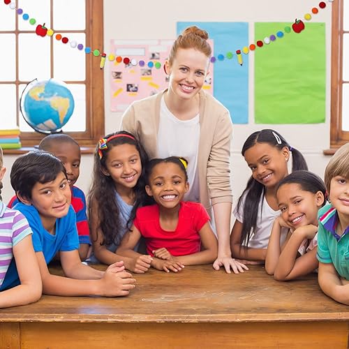 Miniatura 3 de AnyDesign Cartel de fieltro de regreso a clases de 8.2 pies, bonito lápiz 3D de manzanas, guirnalda de pompones coloridos para colgar, guirnalda de