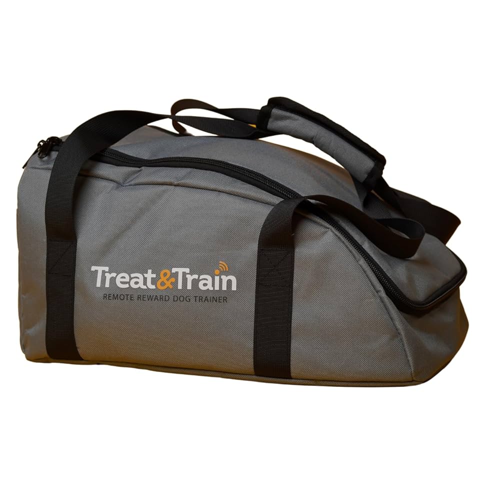 Amazon.com: Treat&Train Remote Treat Dispensing Dog Training