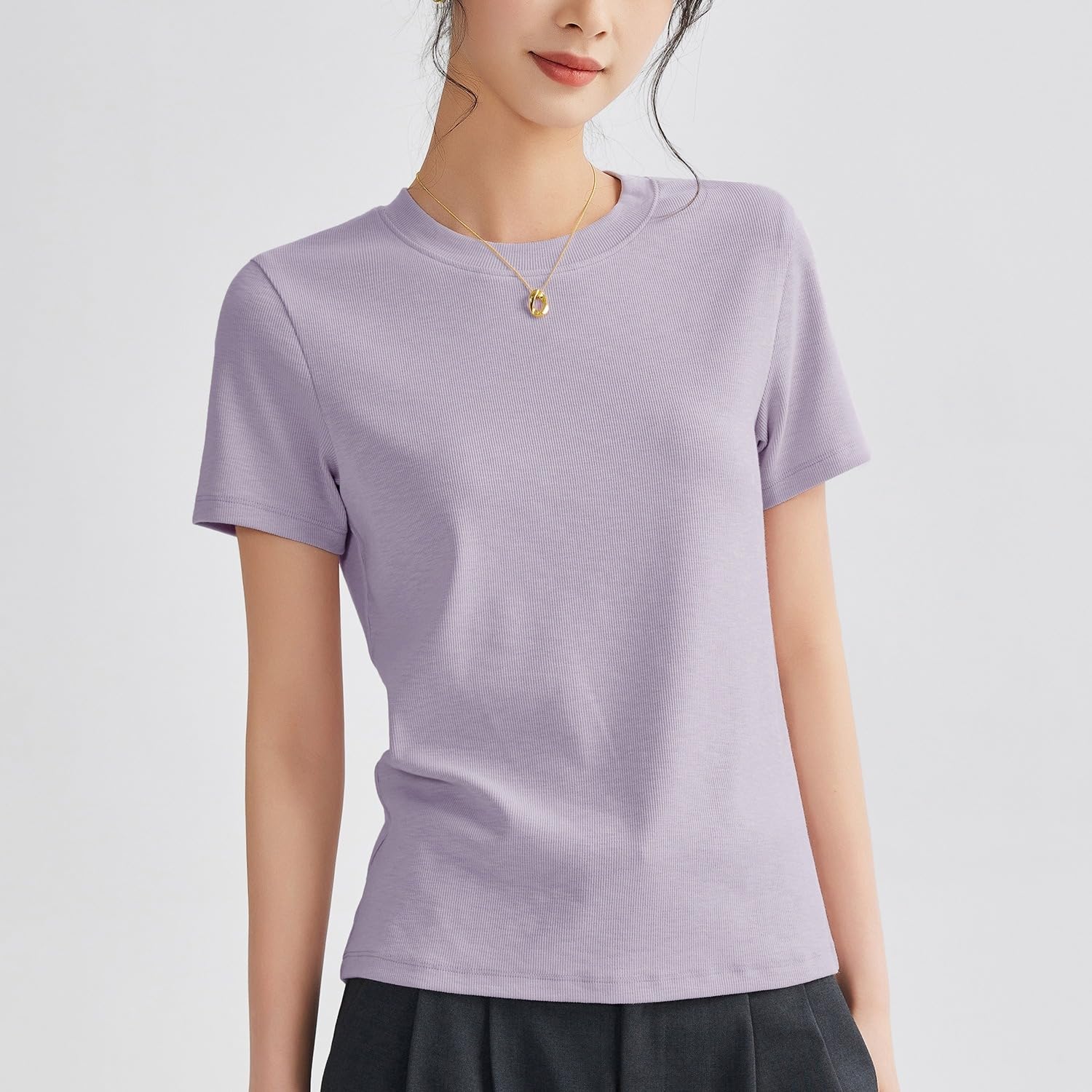 T-shirt da donna in cotone girocollo a maniche corte
