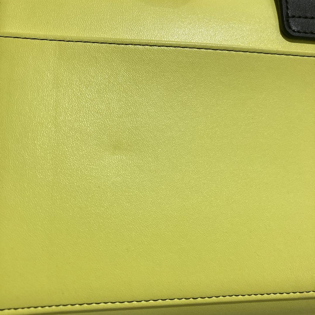 Amazon.co.jp: 倖田來未 クラッチバッグ 蛍光イエロー : おもちゃ