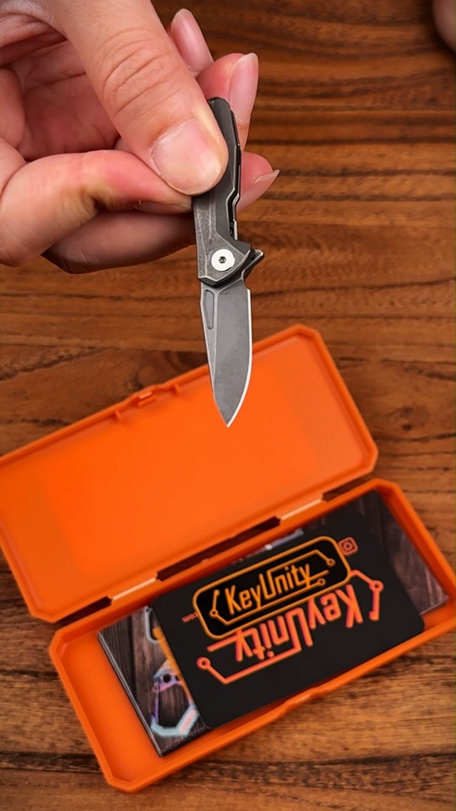 Amazon.com: KeyUnity KK04 Titanium Mini Folding Knife Flipper