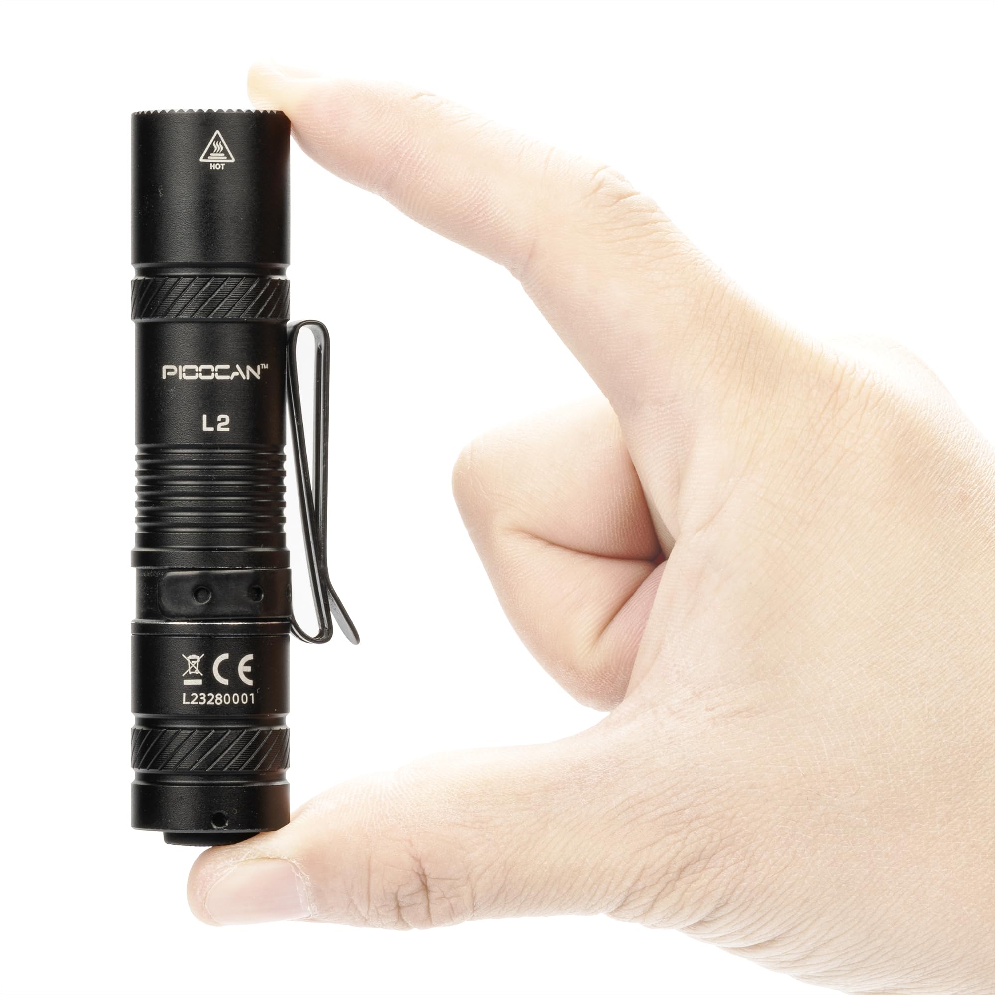 PIOOCNA L2 Torcia LED Ricaricabile 1200 Lumen - Tascabile Con Clip, 4 Modalità, Impermeabile IPX6