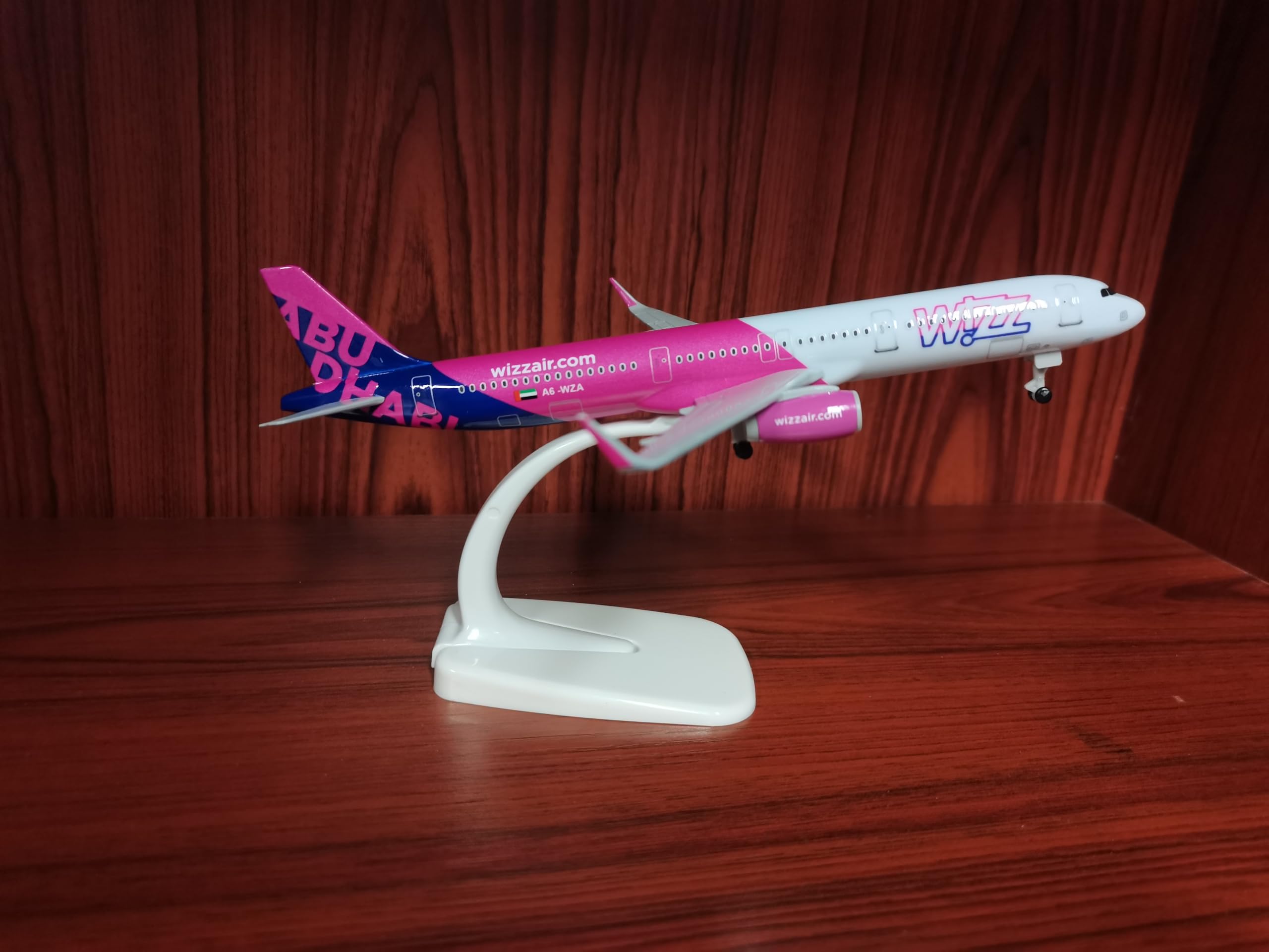 Amazon.co.jp: 20cm 1/400 Wizz A321 航空機モデル、1:400 飛行機