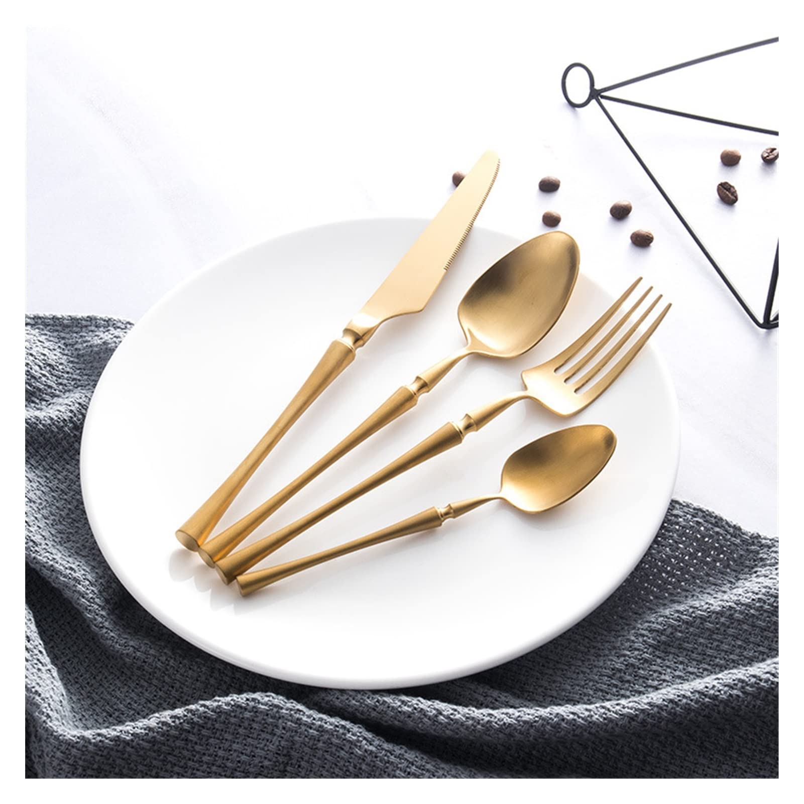 Genérico Juego De Cubiertos De Acero Inoxidable, Cubiertos para Fiestas De 24 Piezas, Cubiertos para Banquetes De Boda, Cuchillo, Tenedor Y Cuchara De Acero Inoxidable Duraderos