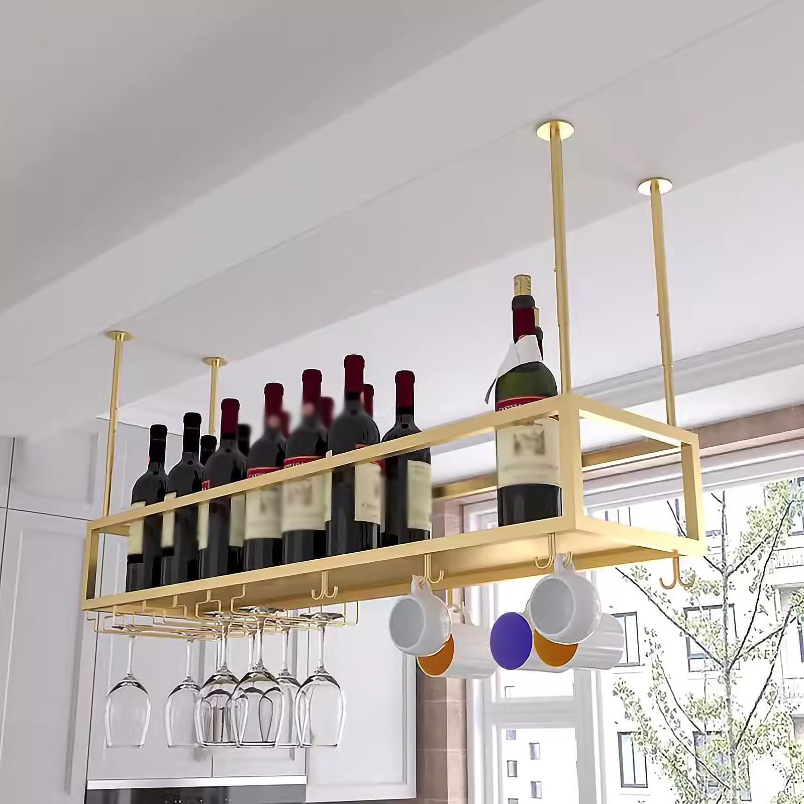 Casier à vin réglable au plafond pour créer une ambiance bar chic dans votre cuisine
