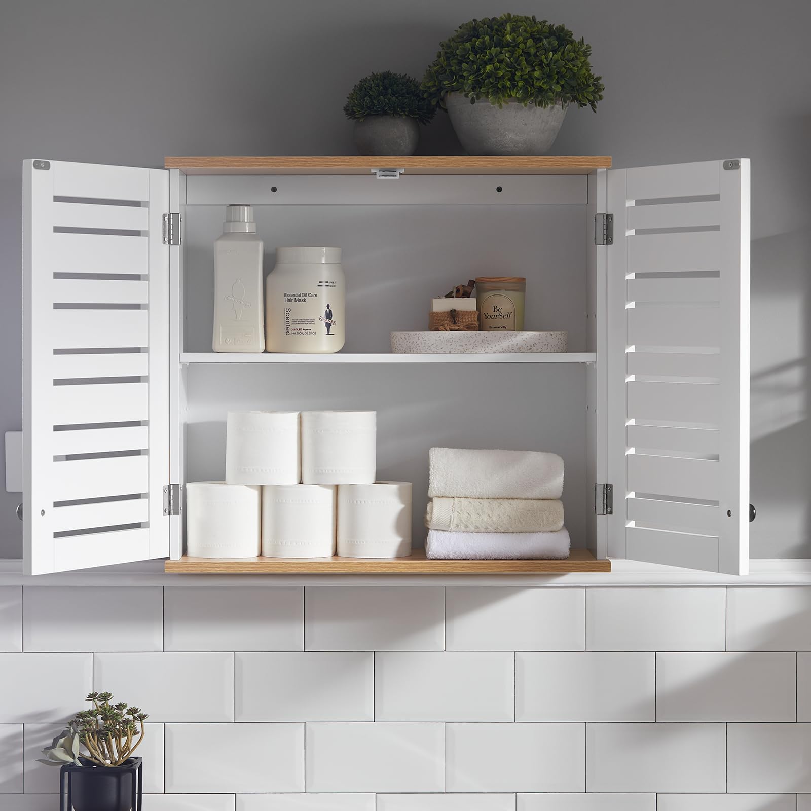 SoBuy Meuble Haut Salle de Bain Armoire Suspendu avec Portes Persiennes et Étagères Réglables Etagere Murale pour Salle de Bain, Cuisine et Entrée Armoire à Pharmacie, Blanc, 60x56x19cm BZR42-W