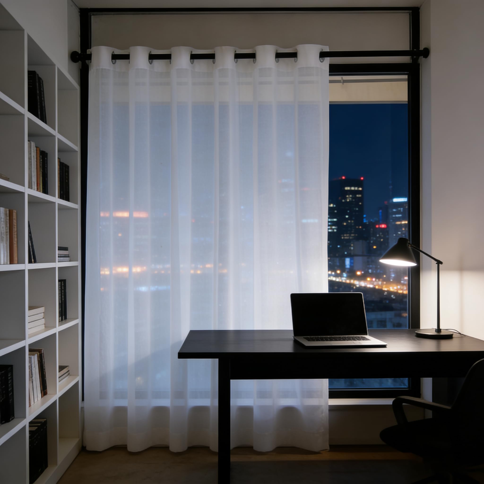 Voilage blanc effet lin pour ambiance lumineuse et moderne de salon