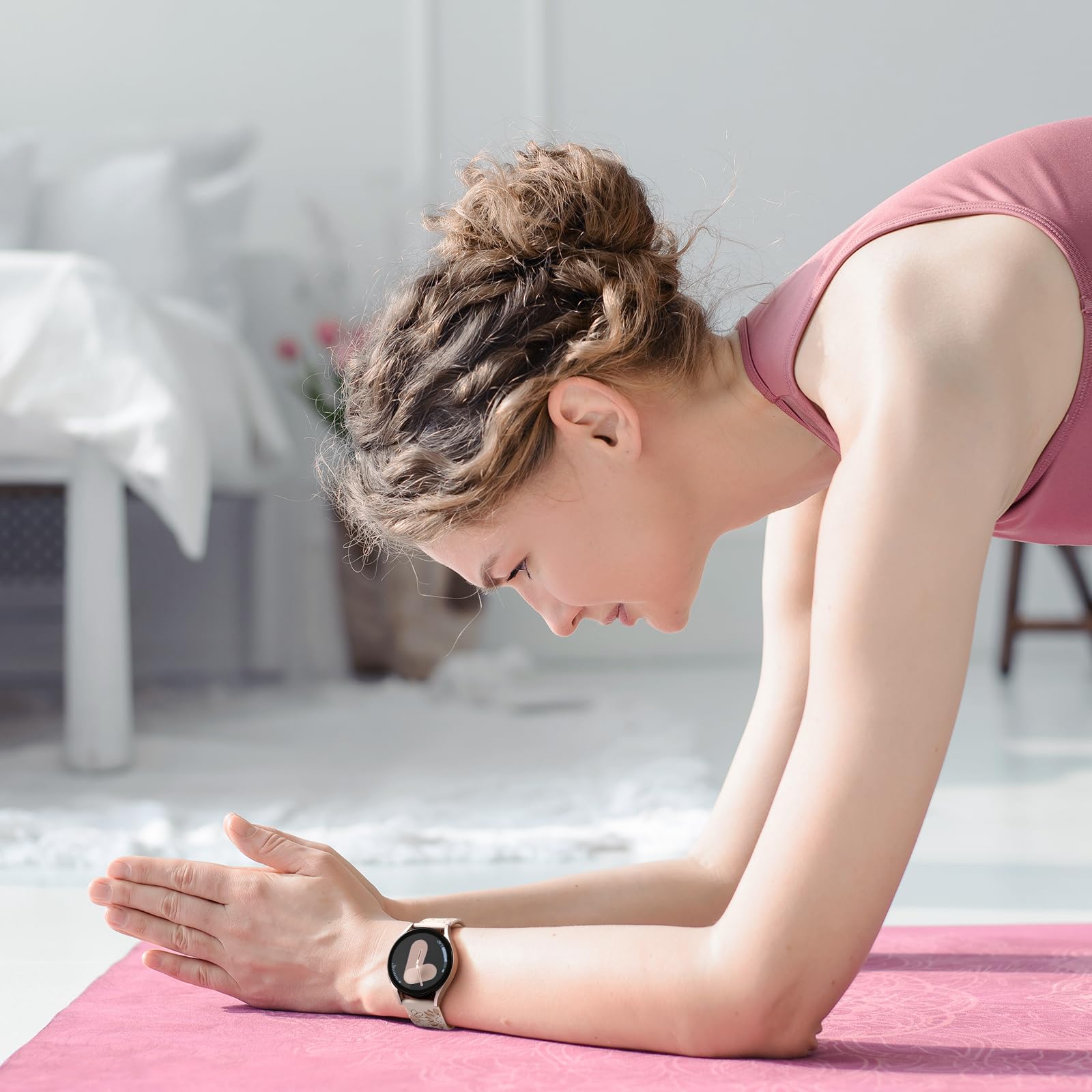 Netolo Bransoletka z grawerowanym wzorem kwiatowym, kompatybilna z Samsung Galaxy Watch 7 6 5 4 (40 mm/ 44 mm), Galaxy Watch 6 4 Classic / 5 Pro 45 mm/ FE/Active 2, 20 mm, miękki silikonowy pasek dla