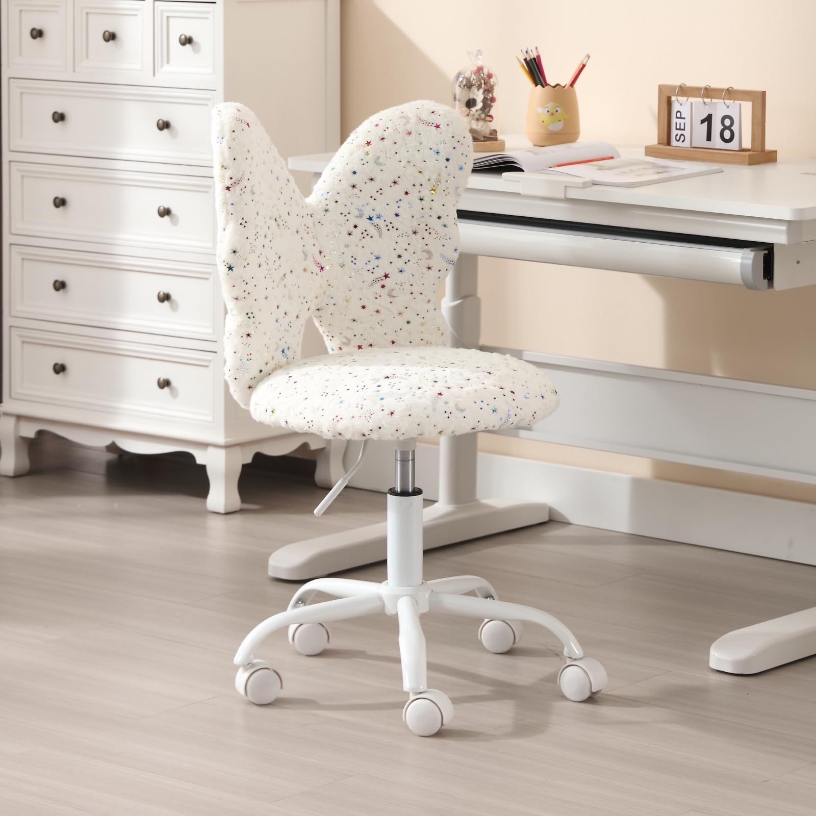 chairus Silla de Escritorio Infantil de Lana Sintética Silla Giratorio de Estudio con Forma de Mariposa, Silla Estudiante Habitación con Ruedas Silenciosas para Niños/Juvenil, Blanco
