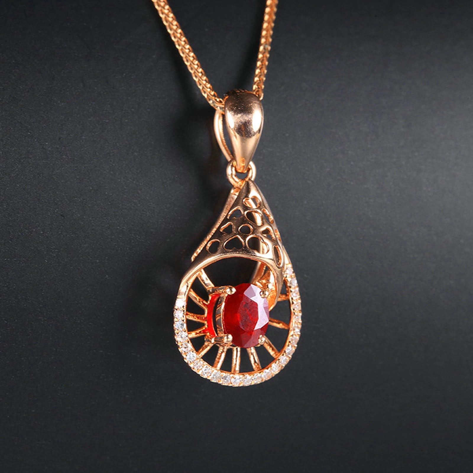 Collar para mujer de oro rosa 375 585 750 concha de mar con rubí de