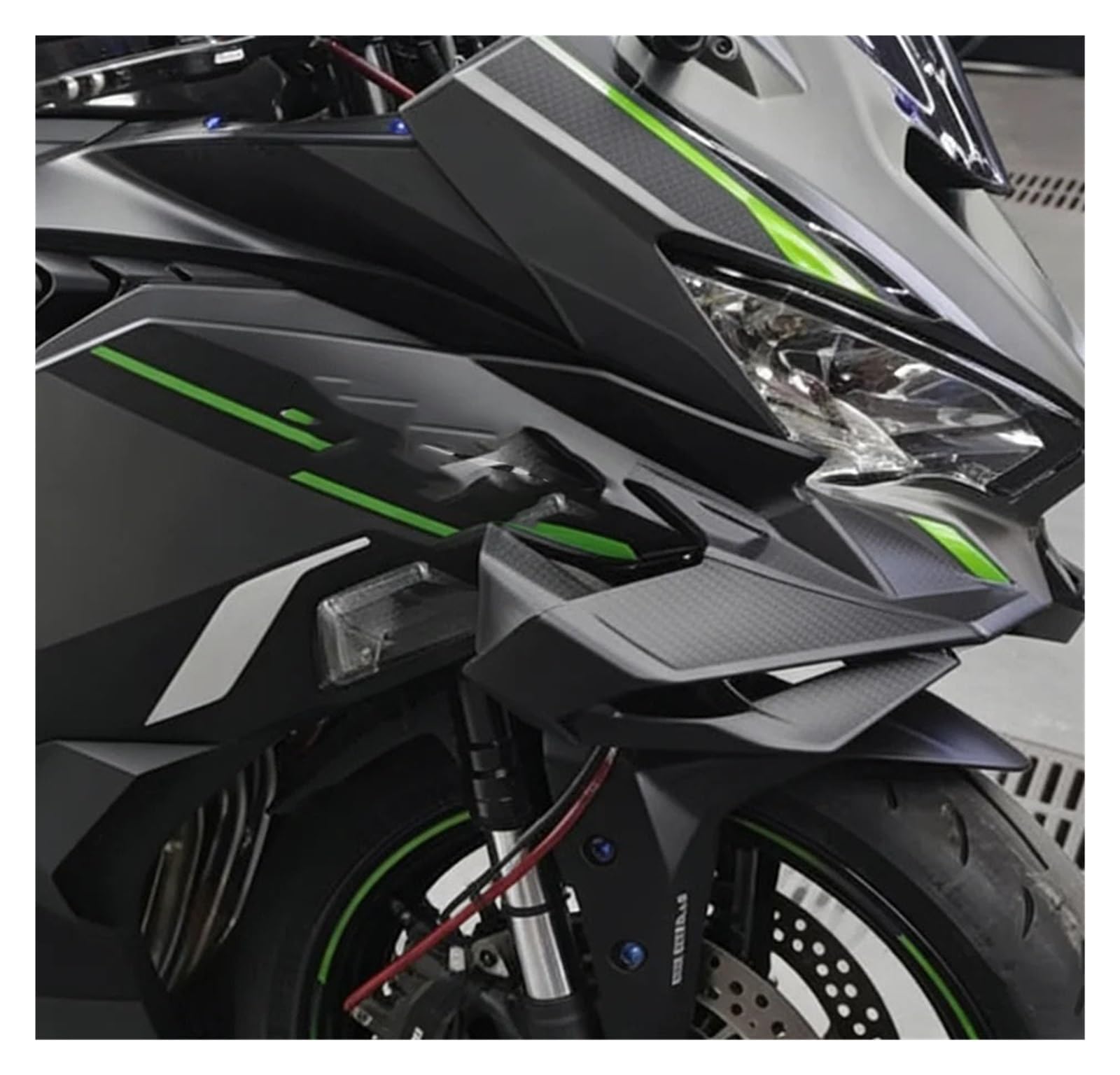 Kit spoiler aletta laterale aerodinamico for motocicletta