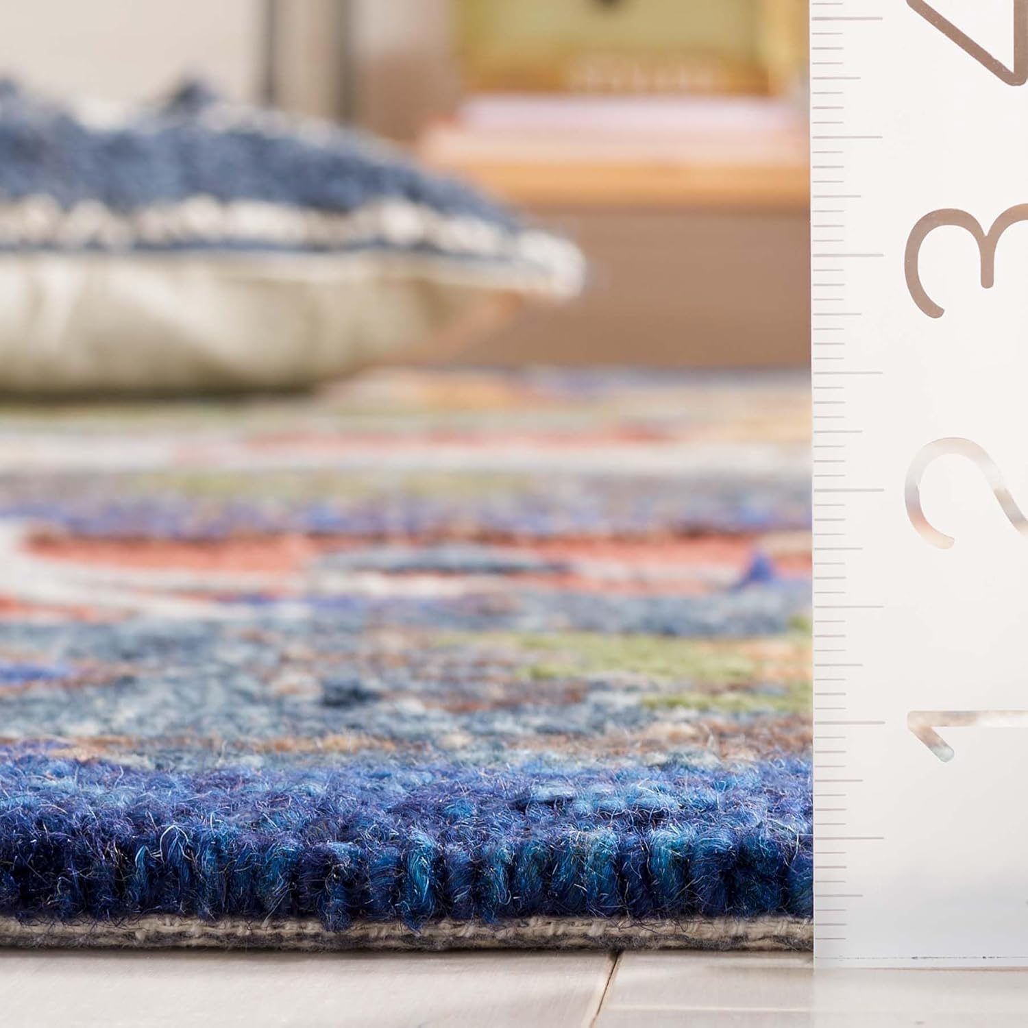 Safavieh Blossom Collection Accent Rug - 4' x 6', Orange & Blue, Handmade Wool, Ideal for The Living Room, Bedroom, Dining Room (BLM567P-4)