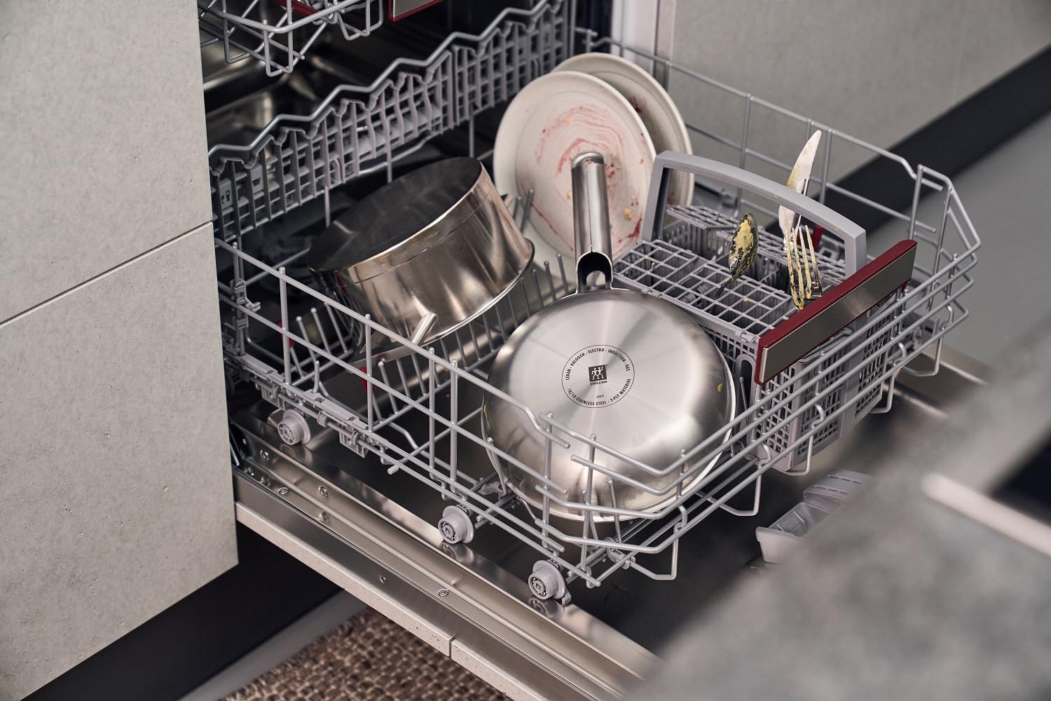 Zwilling Joy Plus - Padella da 28 cm, rivestimento antiaderente antigraffio con griglia protettiva, adatta a tutti i piani cottura, a induzione, lavabile in lavastoviglie
