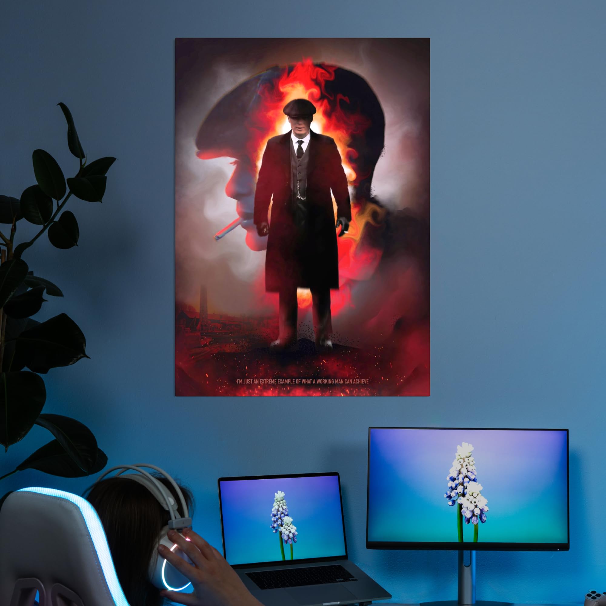 Displate Metall poster Peaky Blinders Thomas Shelby Working Man Größe L | Moderne Bilder Wohnzimmer, Wandbilder für Schlafzimmer. Wanddeko & Geschenk. Wandkunst mit Magnet-Befestigung, ohne Bohren.