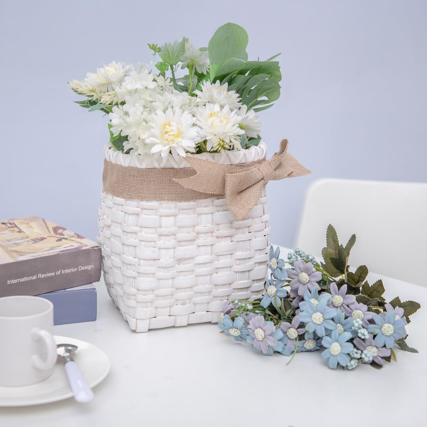 Wall Hanging Basket White Flower Basket Handmade Decorative for Front Door Farmhouse and Garden Water Hyacinth Pocket Basket 9 x 7 x 9 Inches.