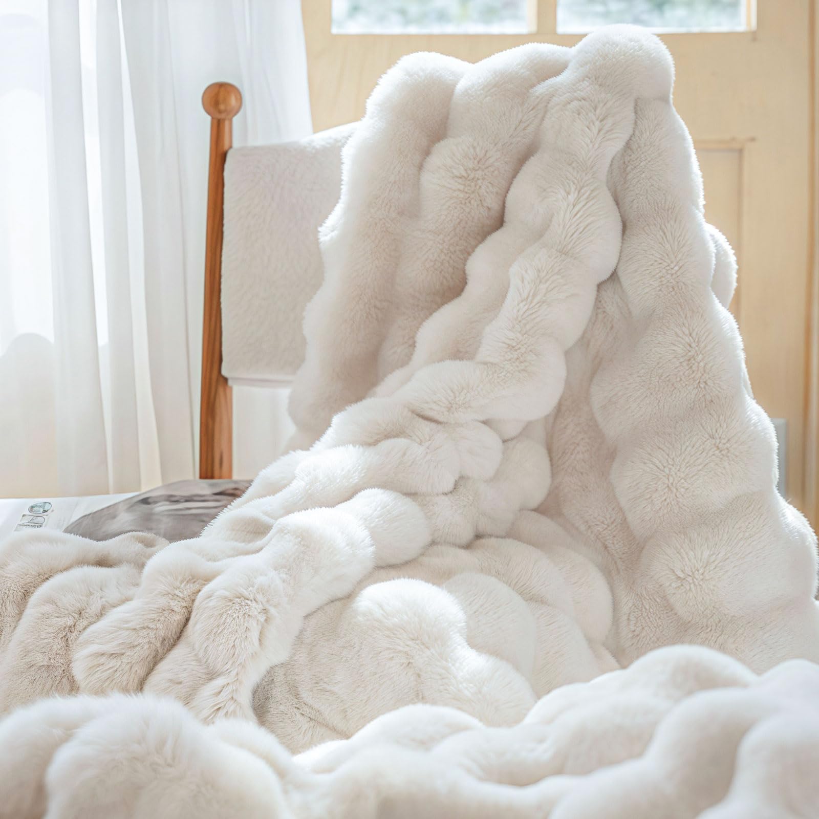 Coperta Plaid Super Morbida Pile Peluche di Coniglio Caldo e Spesso, Caldo accogliente divano tiro, Versatile Coperta Matrimoniale per Camera da Letto Viaggi (Bianco, W100 x L160CM)