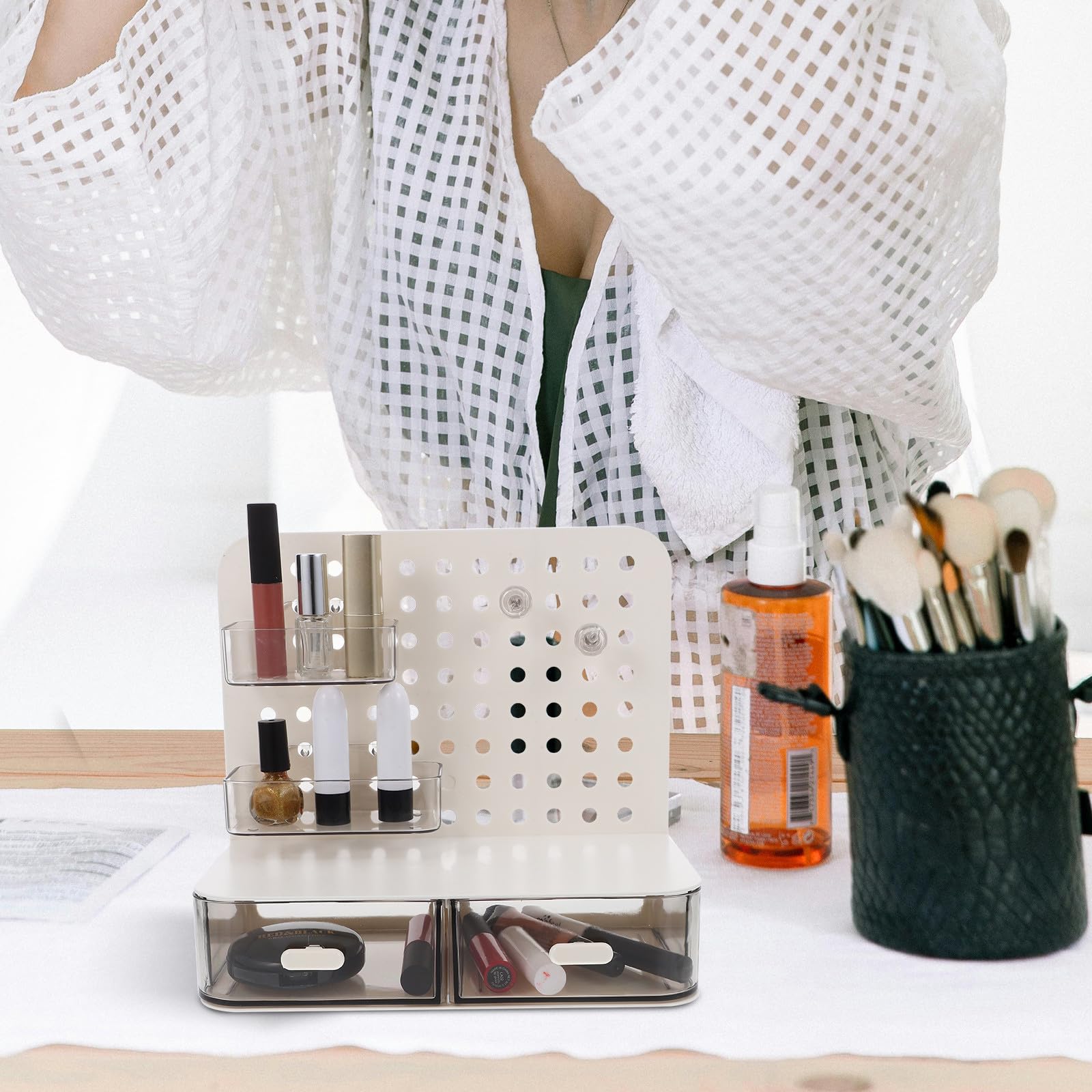 Abaodam Organizer da Scrivania Capacità Ampia in Plastica Bianco con Design Inclinato a Livelli per Cosmetici e Attrezzi, per Ufficio e Soggiorno Minimalista