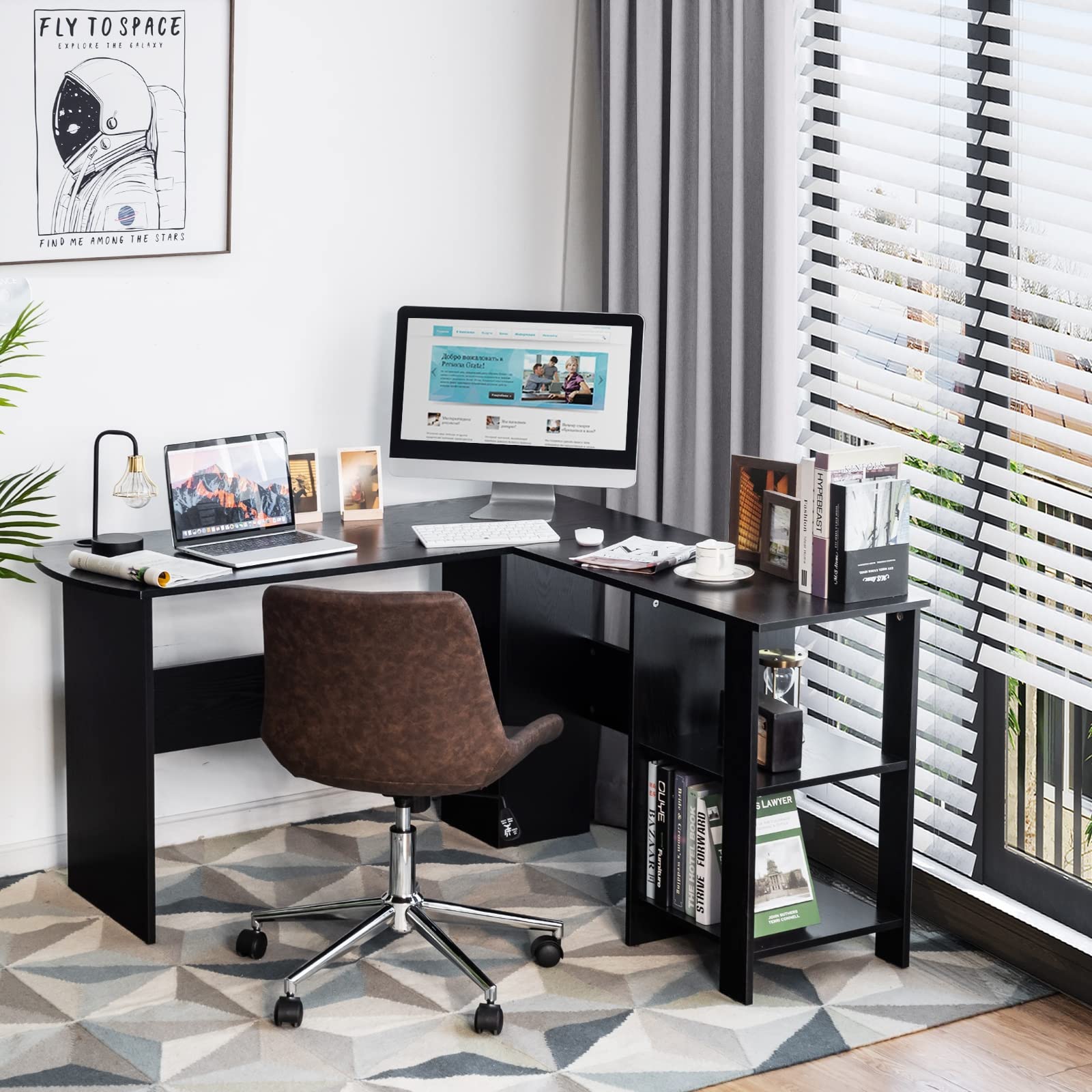 LIFEZEAL L-vormig bureau met meervoudige stekker, laadstation, hoekbureau, 2-3 computers, CPU, werkplekken, metalen frame, max. 150 kg, 168 x 125 x 74,5 cm, zwart