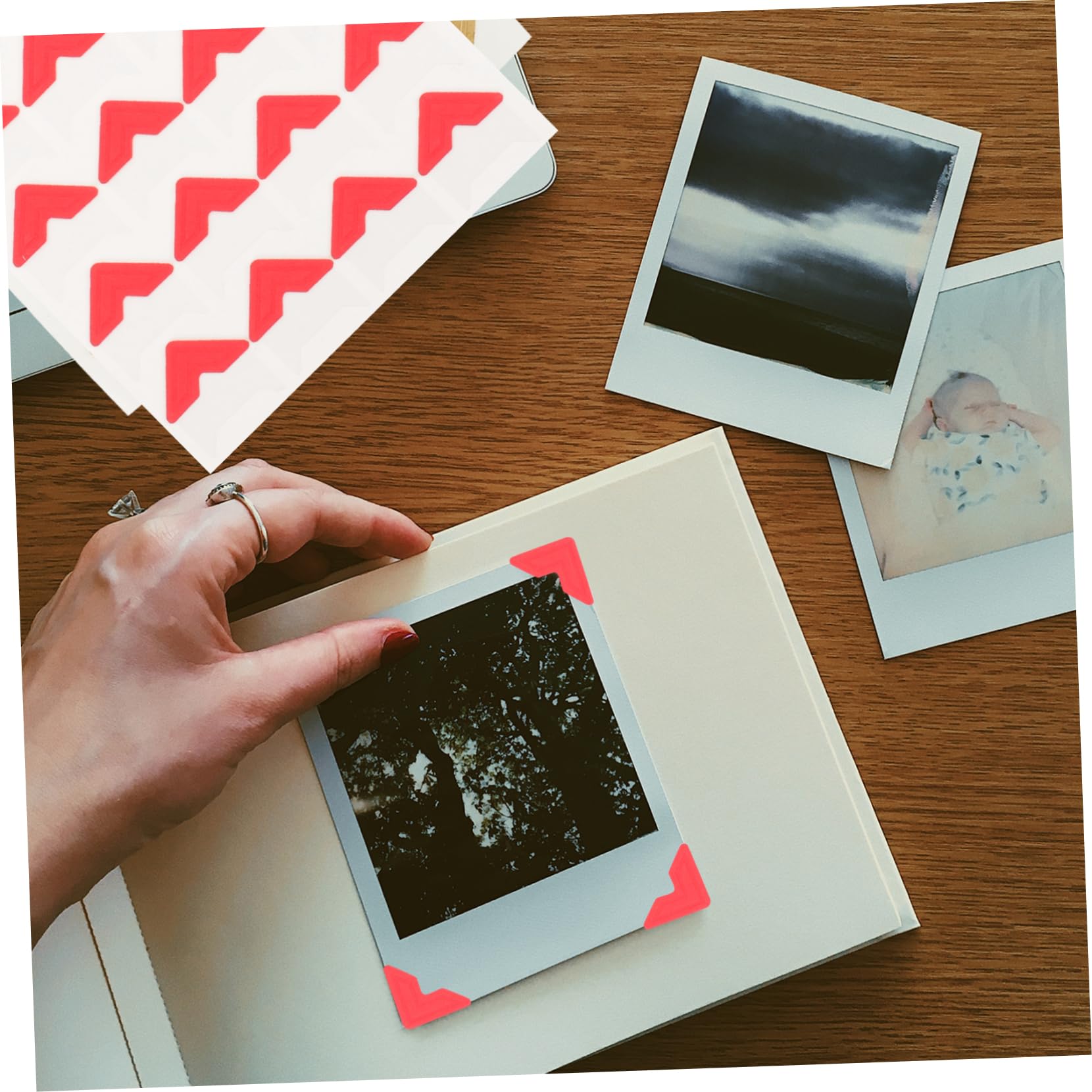 KOCKSHION DIY Photo Album Sticky Pages 480pcs Self-Adhesive Photo Corners for Scrapbooking