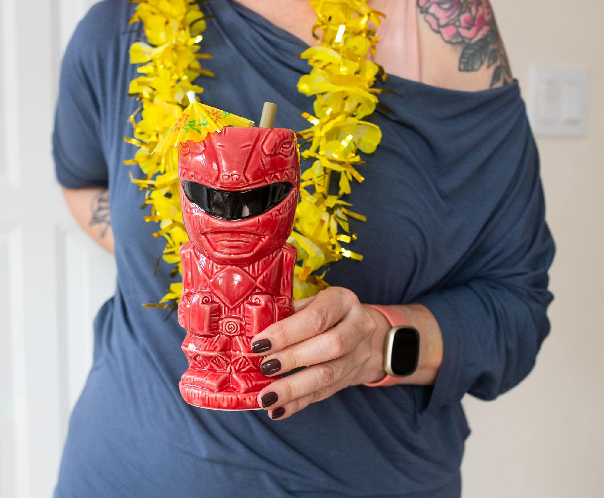 Geeki Tikis Power Rangers Red Ranger Keramiktasse | Fassungsvermögen: 473 ml