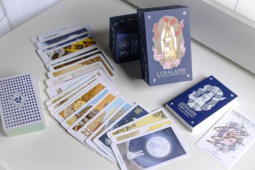 LUNALAPIN TAROT DECK【新品・未使用】 LUNALAPIN TAROT DECK【新品・未使用】の通販 by うさぎ*berry's