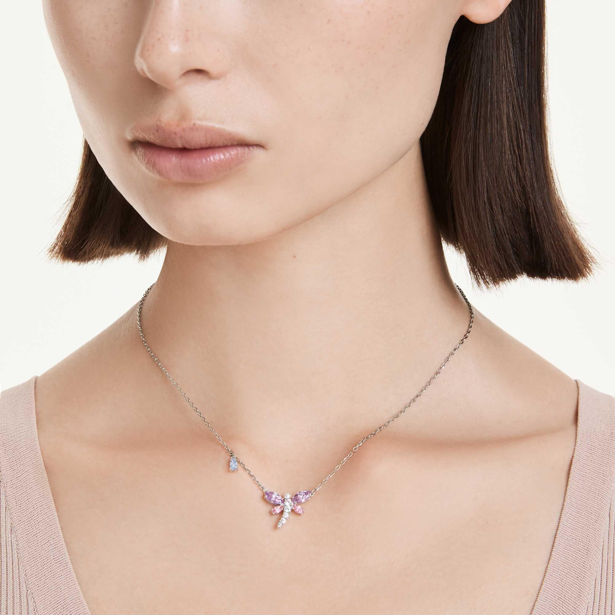 Swarovski Ariana Grande X Swarovski Kollektion, Gemischte Schliffe, Libelle, Rhodiniert