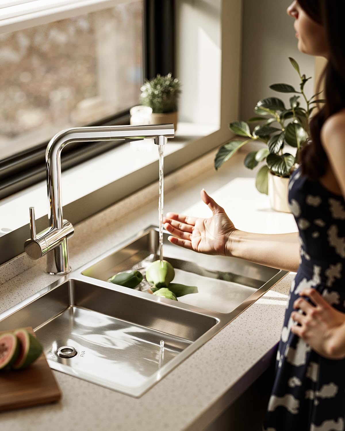 Cobbe Hochdruck Wasserhahn Küche, Küchenarmatur Ausziehbar mit Brause, Spültischarmatur Küche, Armatur Küche 360° Schwenkbar, Mischbatterie Küche Edelstahl (Chrom)